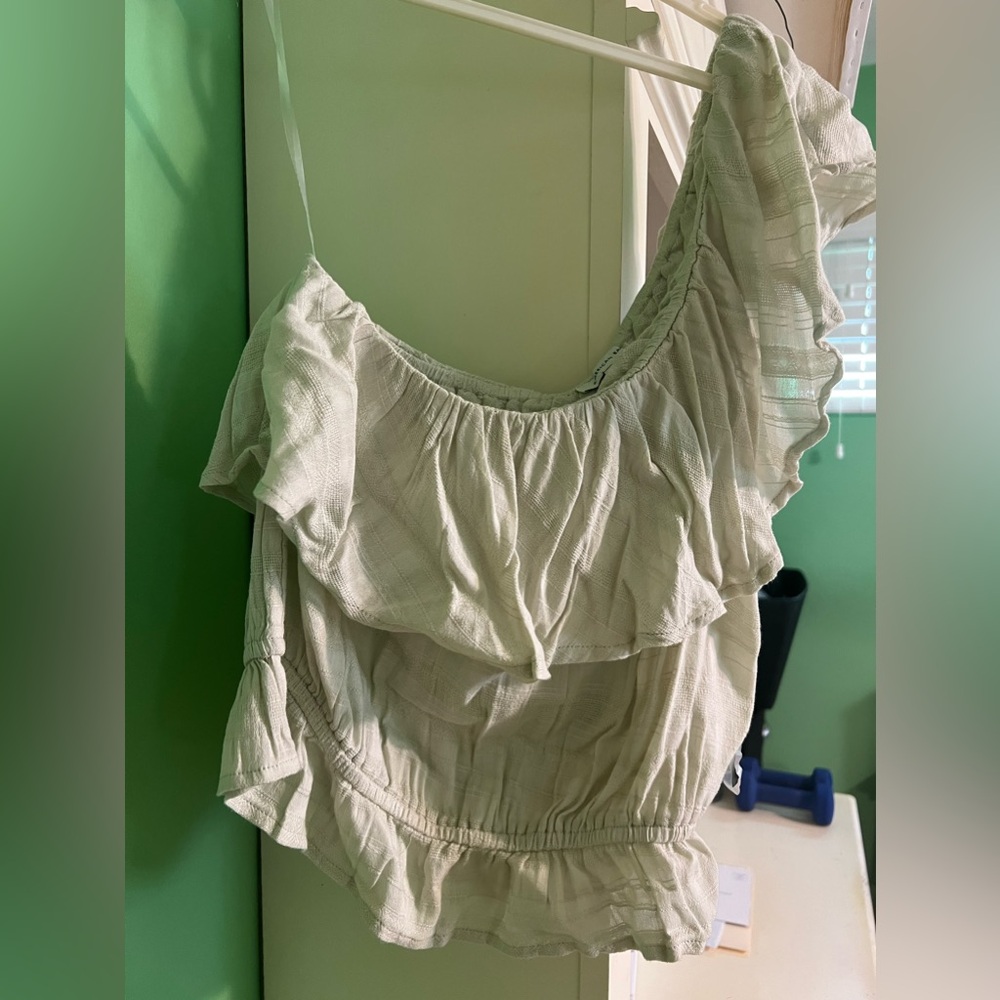 NWT!! American eagle one shoulder top!